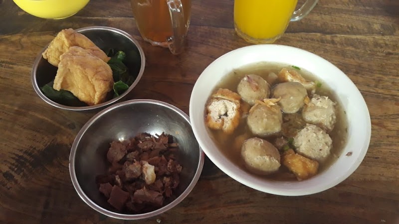 Bakso So'un dan Mie Ayam Mojopahit di Surabaya