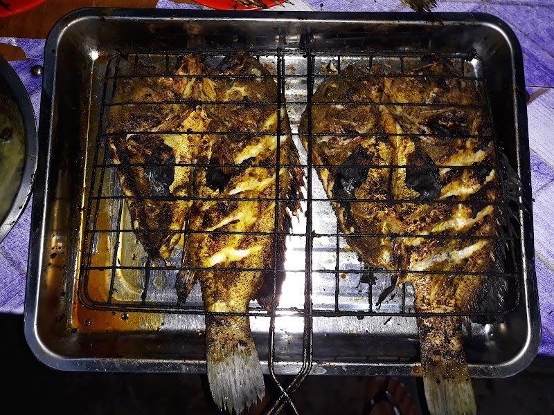 Ikan Bakar Sea Food 99 di Lamongan