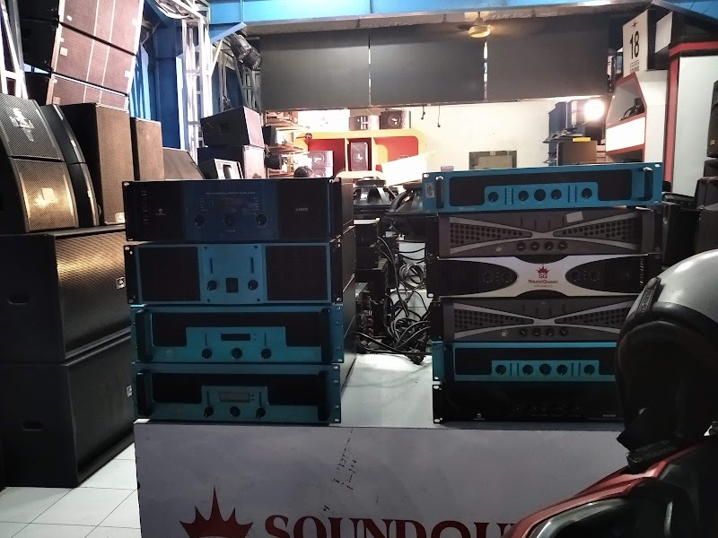 Toko Bos Sound Sistem di Surabaya