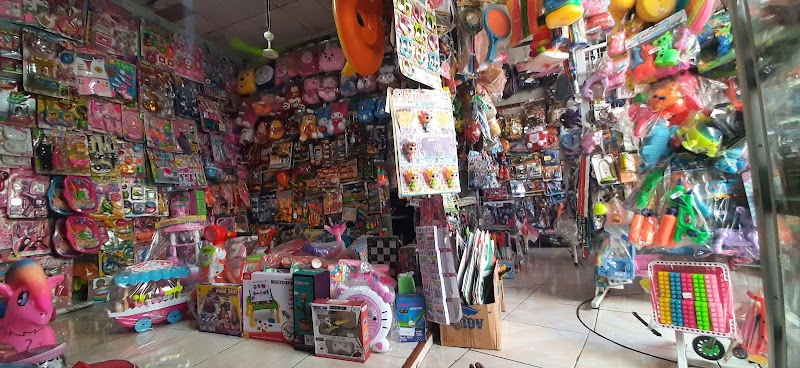 Toko Sembako dan Mainan PRAFIKA di Gresik