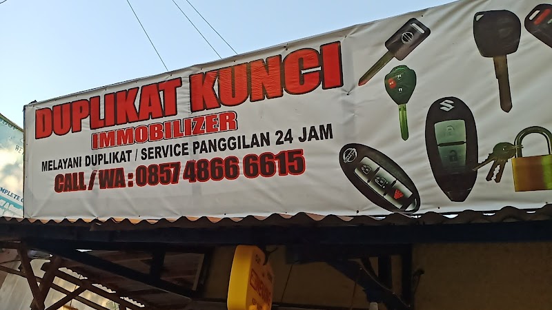 Ahli Kunci di Jambangan