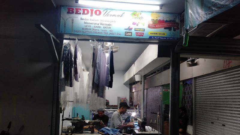 BEDJO VERMAK LEVIS di Penjaringan