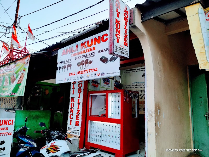 BENGKEL KUNCI CAK MUNG di Sukolilo