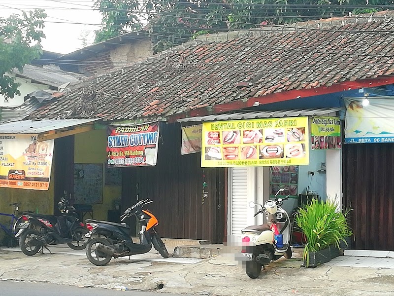 Dental Gigi Mas Fahri di Bojongloa Kidul