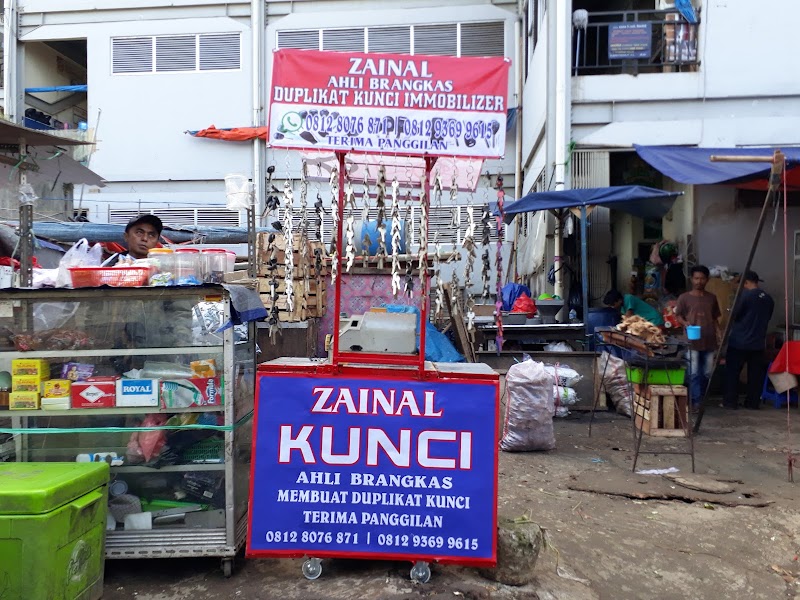 Duplikat Kunci Dan Stempel Pak Riyo di Pondok Indah