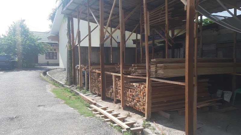 Kayu putih mebel di Kota Jambi