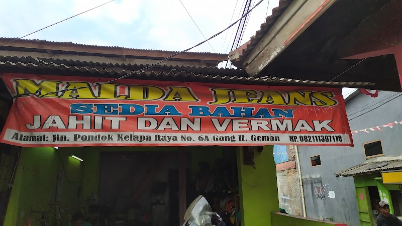 Malda Penjahit Jeans di Duren Sawit