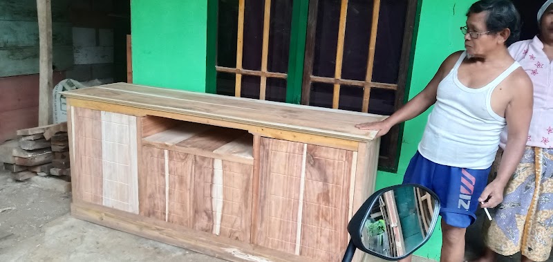 Mull tukang kayu furniture hpl di Kab. Pemalang