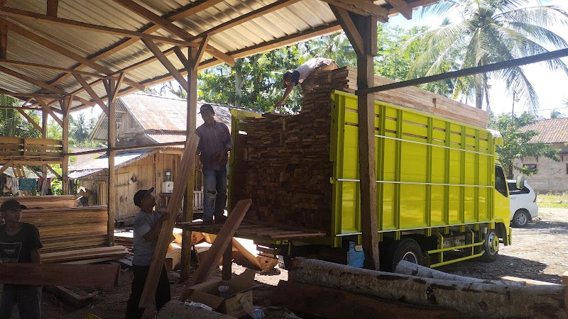 Panglong kayu kujang jaya di Kota Bandar Lampung