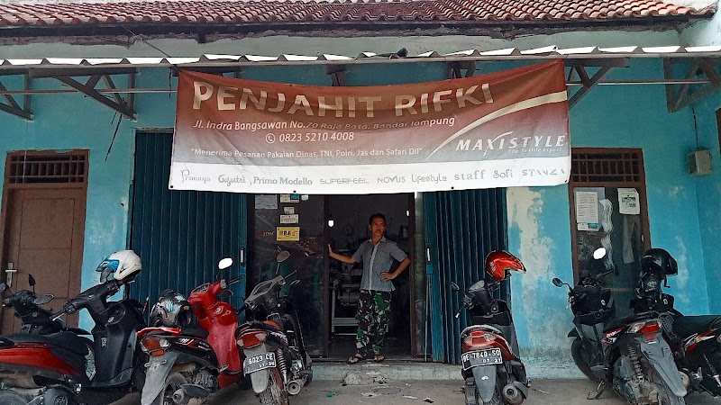 Penjahit Rifki di Kota Bandar Lampung