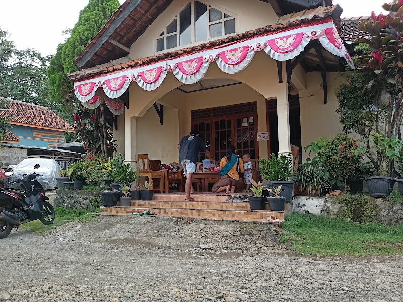 Pijat Bayi Mbah Pon di Gunung Pati