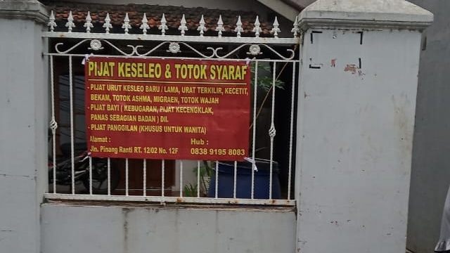 Pijat Keseleo & Totok Syaraf di Makasar