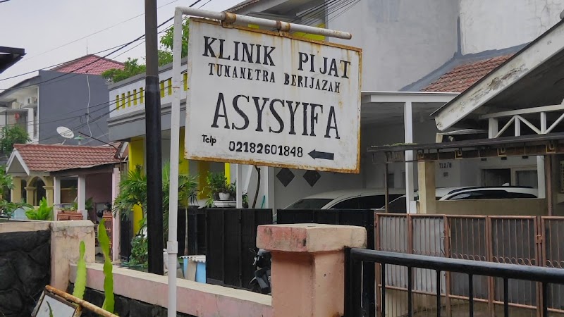 Pijat Patah Tulang Abah Cholik di Mustika Jaya