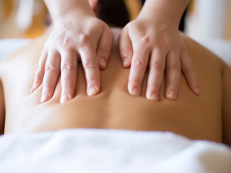 Pijat Refleksi Healthy Massage (panggilan) di CitraLand Surabaya