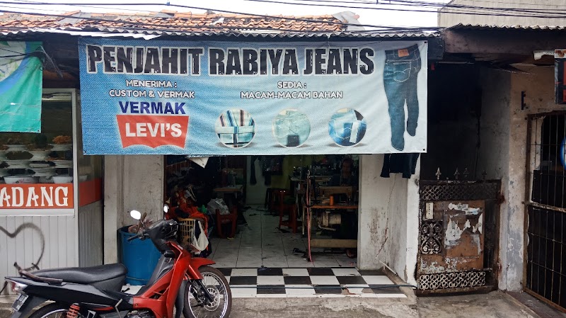 Rabiya Jeans di Tebet