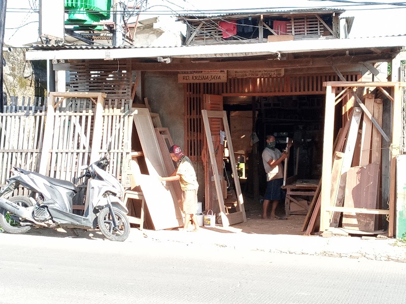 Toko kusen kayu PD Krisna Jaya di Tanah Sareal