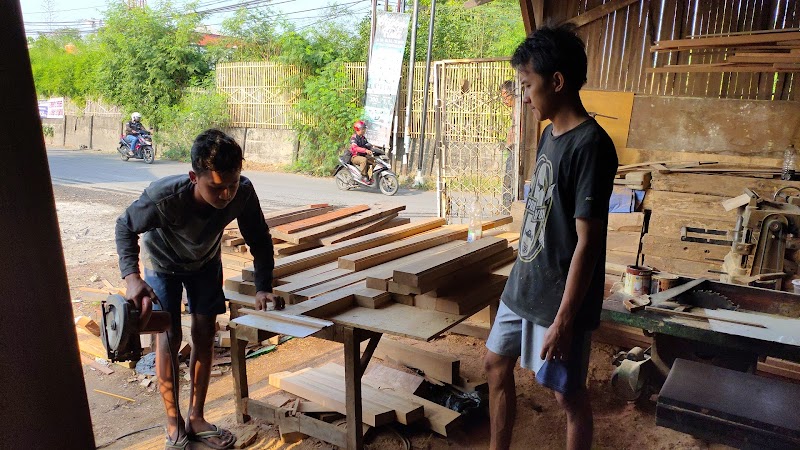 Toko Kusen Pintu - PD. SANJAYA ABADI di Bekasi Utara