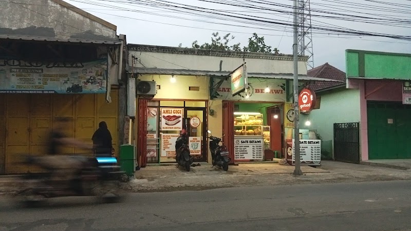 Tukang gigi Ghufron dental di Bekasi Utara