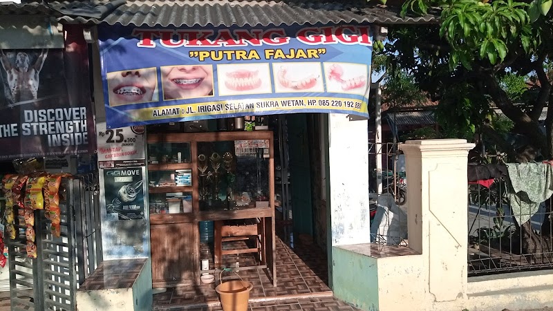 Tukang gigi putra fajar di Kab. Indramayu