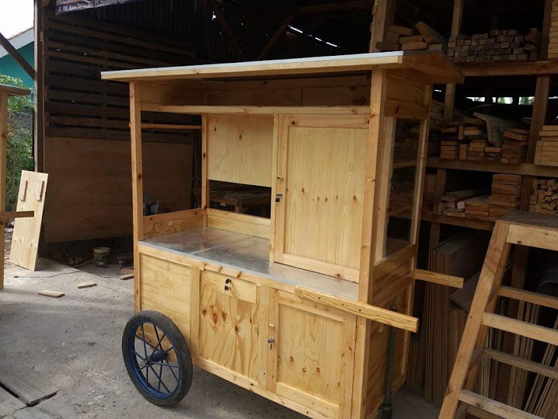 Ud umi jaya jual kayu /treplek/furnitur di Pondok Melati