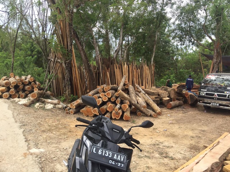 Zahri Mebel Jaya di Kab. Sampang