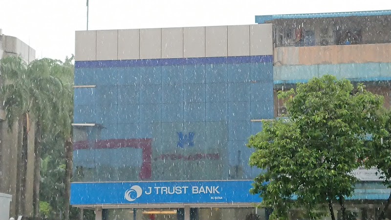 J Trust Bank KC Batam