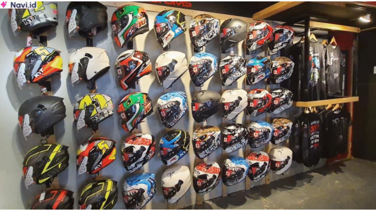 toko helm Magelang